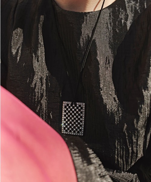 ADER（アデル）の「VINTAGE METAL square pendant/ペンダント（ネックレス・レディース・シルバー・フリー）」の4枚目の写真