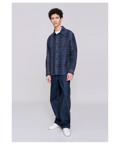 A.P.C.（アーペーセー）の「SURCHEMISE BOBBY  /25A（シャツ/ブラウス・メンズ・グレー・L/M/98）」の5枚目の写真