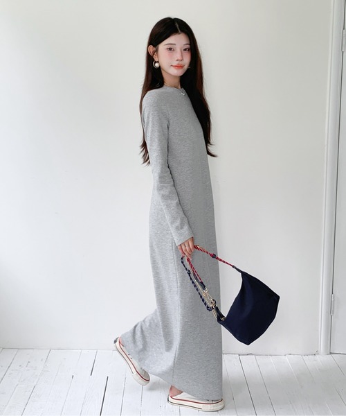 by LEGNA（バイレグナ）の「【選べる着丈】ベーシックマキシワンピース（ワンピース・レディース・グレイッシュベージュ/ブラック/杢グレー/カーキブラウン/ボルドー/ブラウン/チャコール/ベージュ系/ライトグレー系/ブラック系/グレー系/ネイビー系・L-Long/M-Long/L-Regular/M-Regular/L-Short/M-Short）」の17枚目の写真