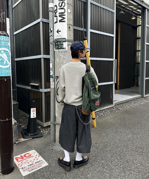 kutir(クティール)の「URAGE CREWNECK CROPPED PAINT SWEAT/裏毛クルーネッククロップドペイントスウェット(スウェット・メンズ・ブラック/杢グレー/ネイビー・LARGE/MEDIUM)」の19枚目の写真