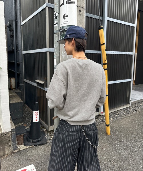 kutir(クティール)の「URAGE CREWNECK CROPPED PAINT SWEAT/裏毛クルーネッククロップドペイントスウェット(スウェット・メンズ・ブラック/杢グレー/ネイビー・LARGE/MEDIUM)」の16枚目の写真