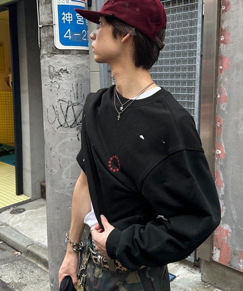 kutir(クティール)の「URAGE CREWNECK CROPPED PAINT SWEAT/裏毛クルーネッククロップドペイントスウェット(スウェット・メンズ・ブラック/杢グレー/ネイビー・LARGE/MEDIUM)」の4枚目の写真