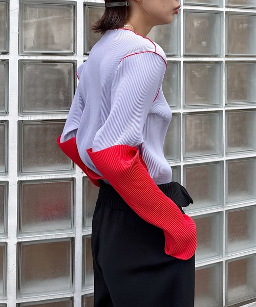 kotohayokozawa（コトハヨコザワ）の「ARM COVER TOP（Tシャツ/カットソー・レディース・ネイビー/ラベンダー/ライトベージュ・FREE）」の7枚目の写真