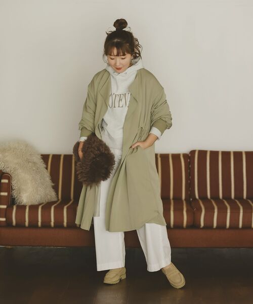 le.coeur blanc(ルクールブラン)の「COTEVALロゴスウェットパーカー(パーカー・レディース・ライトグレー/ダークグレー・38)」の10枚目の写真