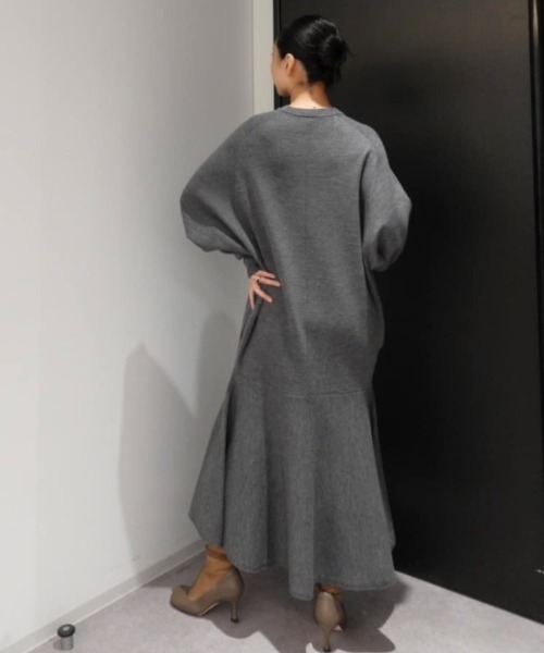 ADORE(アドーア)の「◆ピュアウールニット(ワンピース・レディース・グレー/ブラック・38)」の15枚目の写真