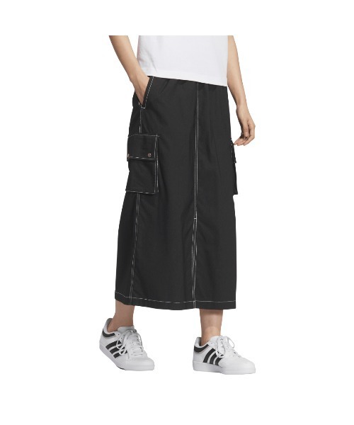 adidas(アディダス)の「【別注】アディダス adidas デニムライク ストレッチ ウーブン ルーズフィット カーゴスカート 限定コラボ(スカート・レディース・ブラック/ネイビー・S/M/L/XL)」の8枚目の写真