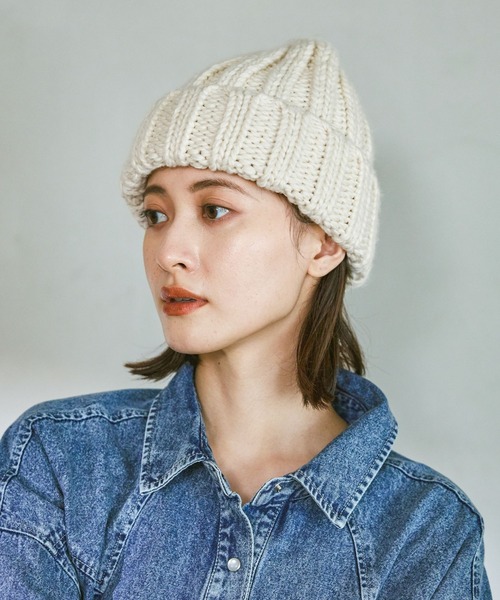 LAKOLE（ラコレ）の「ローゲージニットワッチ / 581859（ニットキャップ/ビーニー・レディース・ブラウン/グレー/ブルー/オフホワイト・FREE）」の2枚目の写真