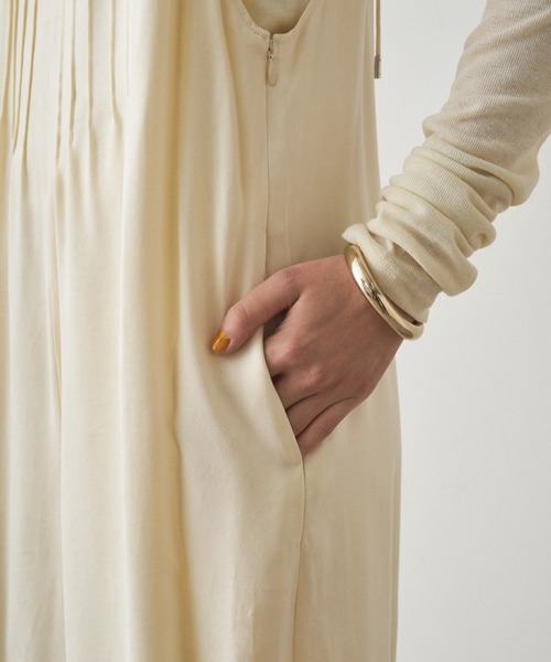 LOUNGEDRESS（ラウンジドレス）の「レースサテンキャミオールインワン（つなぎ/オールインワン・レディース・オフホワイト/ブラック・FREE）」の21枚目の写真