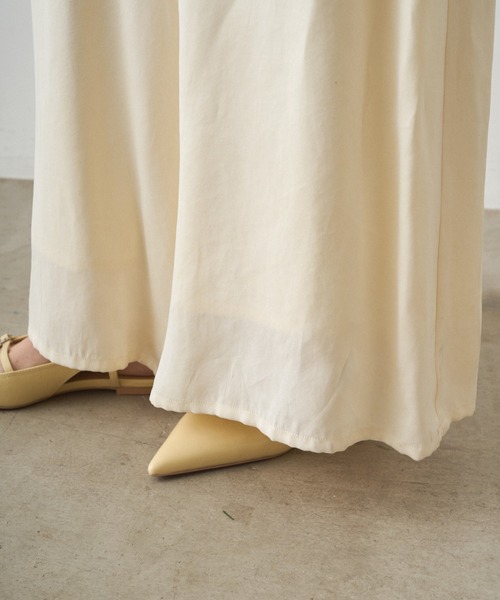 LOUNGEDRESS（ラウンジドレス）の「レースサテンキャミオールインワン（つなぎ/オールインワン・レディース・オフホワイト/ブラック・FREE）」の22枚目の写真