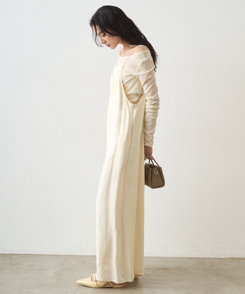 LOUNGEDRESS（ラウンジドレス）の「レースサテンキャミオールインワン（つなぎ/オールインワン・レディース・オフホワイト/ブラック・FREE）」の9枚目の写真