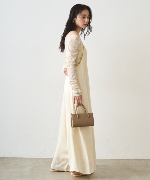 LOUNGEDRESS（ラウンジドレス）の「レースサテンキャミオールインワン（つなぎ/オールインワン・レディース・オフホワイト/ブラック・FREE）」の11枚目の写真