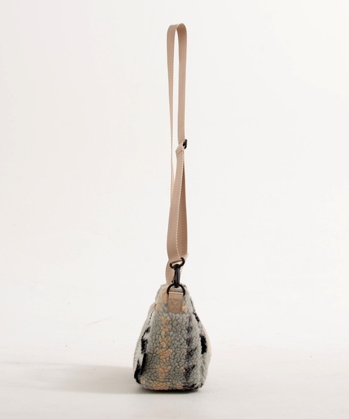 PENDLETON（ペンドルトン）の「PENDLETON ペンドルトン PLAINS STAR BOA SHOULDER BAG プレインズスター ジャガードボア ショルダーバッグ（ショルダーバッグ・レディース・ベージュ/グレー・FREE）」の7枚目の写真