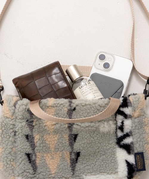 PENDLETON（ペンドルトン）の「PENDLETON ペンドルトン PLAINS STAR BOA SHOULDER BAG プレインズスター ジャガードボア ショルダーバッグ（ショルダーバッグ・レディース・ベージュ/グレー・FREE）」の12枚目の写真