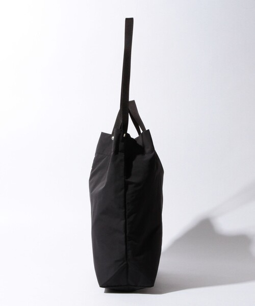 BAG'n'NOUN（バッグンナウン）の「【一部予約】BAG’n’NOUN / NYLON PACK MAT（トートバッグ・レディース・グレー/ブラック・ONE SIZE）」の7枚目の写真