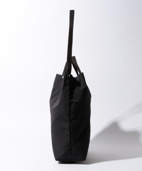 BAG'n'NOUN（バッグンナウン）の「【一部予約】BAG’n’NOUN / NYLON PACK MAT（トートバッグ・レディース・グレー/ブラック・ONE SIZE）」の14枚目の写真