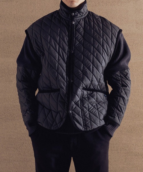 LAVENHAM(ラベンハム)の「Jackman X Lavenham BB Mickfield Mens / ジャックマン BB ミックフィールド メンズ(ベスト・メンズ・ブルー/ブラック/オリーブ・S/M/L)」の1枚目の写真