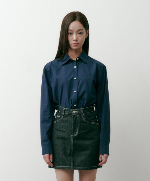 SALT AND CHOCOLATE(ソルトアンドチョコレート)の「SACロゴベーシックシャツネイビー4W2237301(シャツ/ブラウス・レディース・その他・SMALL/MEDIUM)」の1枚目の写真