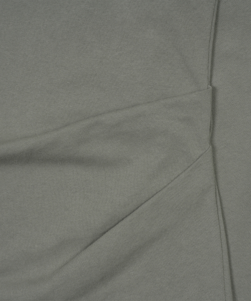 THECOLDESTMOMENT（ザコールデストモーメント）の「TCM hooded raglan long sleeve (grey)（Tシャツ/カットソー・レディース・その他・SMALL/MEDIUM/LARGE）」の5枚目の写真