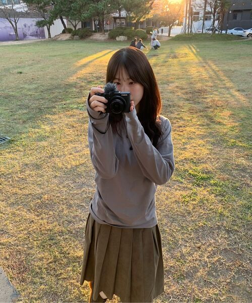 THECOLDESTMOMENT（ザコールデストモーメント）の「TCM hooded raglan long sleeve (grey)（Tシャツ/カットソー・レディース・その他・SMALL/MEDIUM/LARGE）」の3枚目の写真