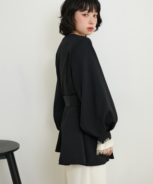 LAULEN（ローレン）の「collarless belted medium coat /ノーカラーベルト付きミディアムコート（ノーカラーコート・レディース・ベージュ/ブラック・FREE）」の18枚目の写真