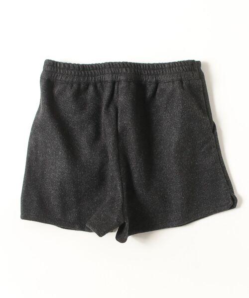 LETee（レティー）の「ワンタックショートパンツ（その他パンツ・レディース・ブラック/ライトベージュ/ブラウン・FREE）」の4枚目の写真