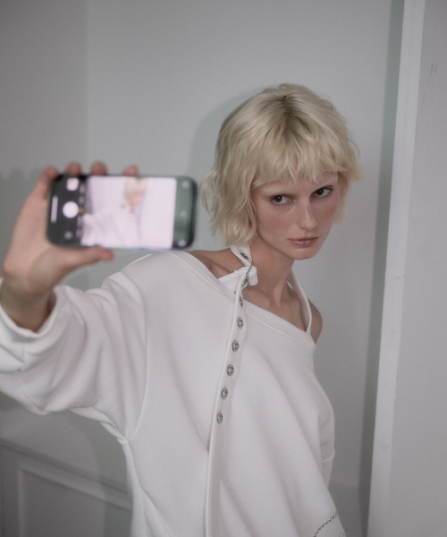 ROSEFRANTZ（ロゼフランツ）の「Eyelet Strap Open Sweatshirt [Ivory]（スウェット・レディース・アイボリー・OS）」の10枚目の写真