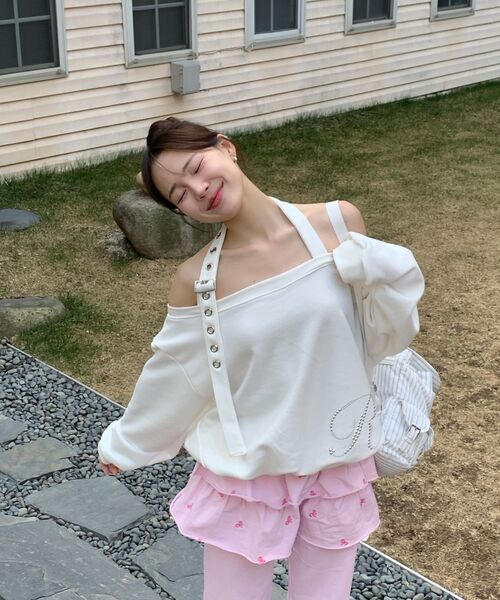 ROSEFRANTZ（ロゼフランツ）の「Eyelet Strap Open Sweatshirt [Ivory]（スウェット・レディース・アイボリー・OS）」の16枚目の写真