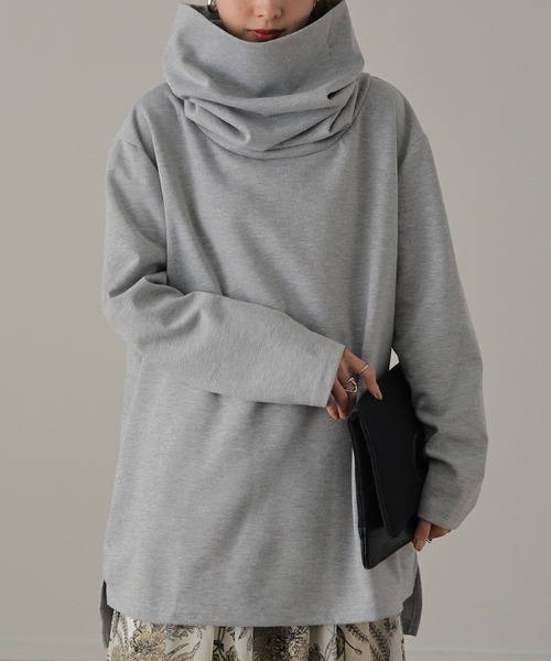 HUG.U(ハグユー)の「「小顔」 ボリュームタートルトップス(Tシャツ/カットソー・レディース・ホワイト/ワインレッド/ダークベージュ/グレー/ブラック・FREE)」の9枚目の写真