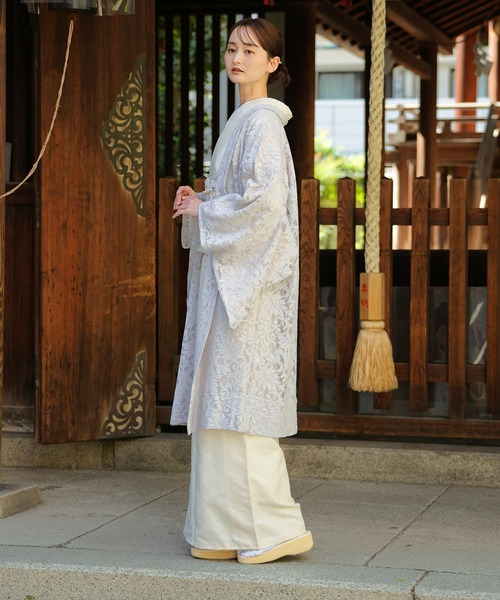 utatane（ウタタネ）の「羽織 レース ニコアンティーク アマイロ・クラシカ 日本製（着物・レディース・ライトグレー・FREE）」の3枚目の写真