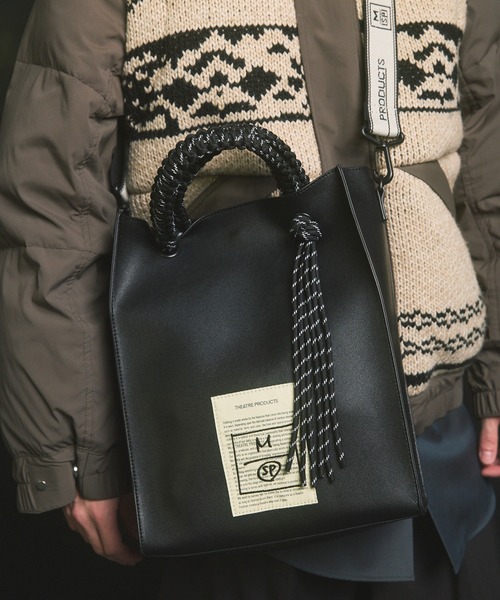 MAISON SPECIAL(メゾンスペシャル)の「《UNISEX》【THEATRE PRODUCTS】Collaboration Shoulder Tote Bag/シアタープロダクツコラボレーションショルダートートバッグ【MAISON SPECIAL/メゾンスペシャル】(ショルダーバッグ・メンズ・シルバー/ブラック・FREE)」の4枚目の写真