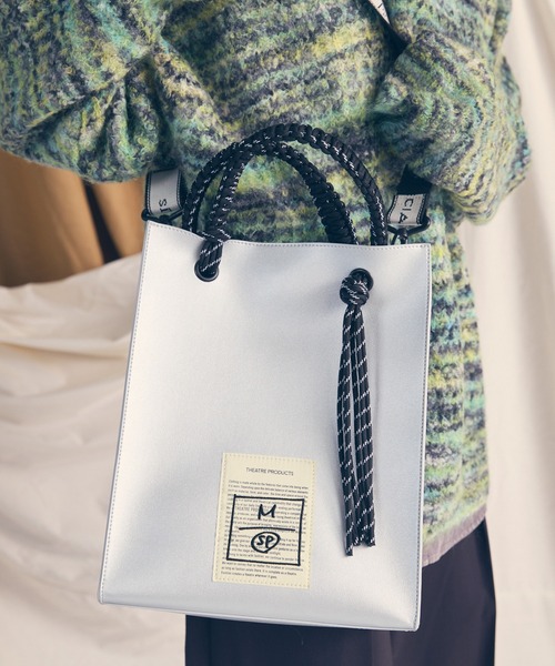 MAISON SPECIAL(メゾンスペシャル)の「《UNISEX》【THEATRE PRODUCTS】Collaboration Shoulder Tote Bag/シアタープロダクツコラボレーションショルダートートバッグ【MAISON SPECIAL/メゾンスペシャル】(ショルダーバッグ・メンズ・シルバー/ブラック・FREE)」の6枚目の写真
