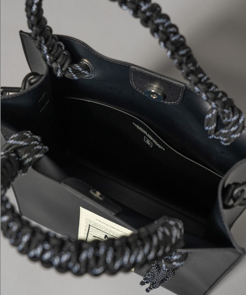 MAISON SPECIAL(メゾンスペシャル)の「《UNISEX》【THEATRE PRODUCTS】Collaboration Shoulder Tote Bag/シアタープロダクツコラボレーションショルダートートバッグ【MAISON SPECIAL/メゾンスペシャル】(ショルダーバッグ・メンズ・シルバー/ブラック・FREE)」の14枚目の写真