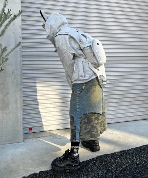 lilful(リルフル)の「【26年春夏新作】迷彩フェイクレイヤード切り替え七分丈ハーフワイドデニムパンツ(デニムパンツ・メンズ・カーキ・M/L)」の3枚目の写真