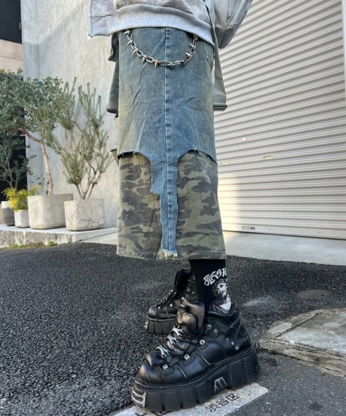 lilful(リルフル)の「【26年春夏新作】迷彩フェイクレイヤード切り替え七分丈ハーフワイドデニムパンツ(デニムパンツ・メンズ・カーキ・M/L)」の6枚目の写真