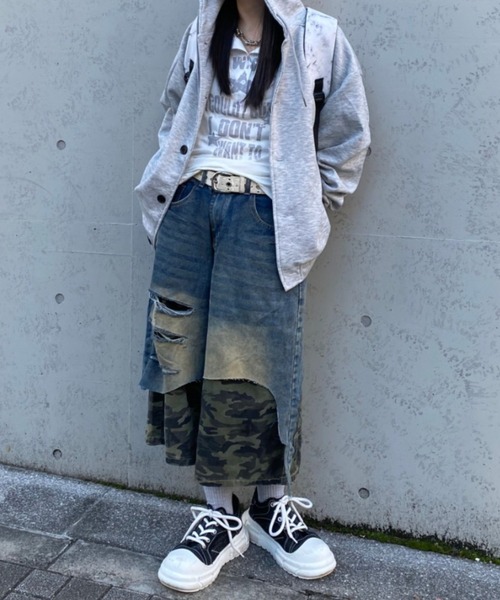 lilful(リルフル)の「【26年春夏新作】迷彩フェイクレイヤード切り替え七分丈ハーフワイドデニムパンツ(デニムパンツ・メンズ・カーキ・M/L)」の9枚目の写真