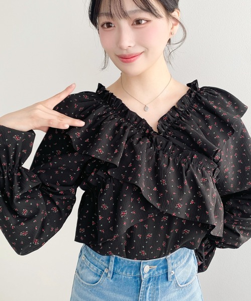 moment+（モーメントプラス）の「オフショルフリル長袖花柄ブラウス（シャツ/ブラウス・レディース・ネイビー/ブラック/オフホワイト/ナチュラル・M/L）」の21枚目の写真