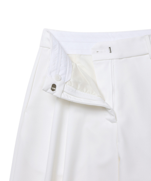 MICHIKO LONDON(ミチコ ロンドン)の「リラックスツーピンタックワイドスラックスアイボリー(スラックス・レディース・その他・LARGE/SMALL/MEDIUM)」の3枚目の写真