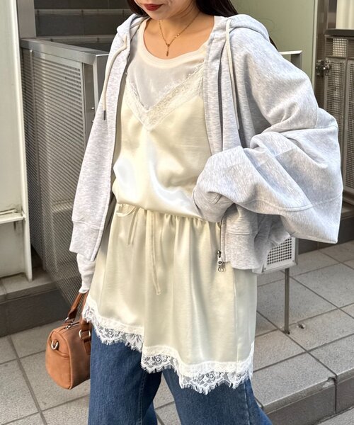 CIAOPANIC TYPY（チャオパニックティピー）の「サテンレースウエストドロストキャミチュニック（チュニック・レディース・ブラック/サックスブルー/オフホワイト・ONE SIZE）」の8枚目の写真