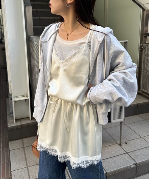 CIAOPANIC TYPY（チャオパニックティピー）の「サテンレースウエストドロストキャミチュニック（チュニック・レディース・ブラック/サックスブルー/オフホワイト・ONE SIZE）」の9枚目の写真