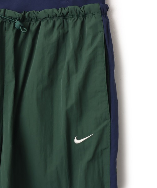 NIKE(ナイキ)の「NIKE AS W NSW PARACHUTE HR PANT / ナイキ ウィメンズ NSW パラシュート HR パンツ 【SP】(その他パンツ・レディース・グリーン/ブラック・S/M/L)」の19枚目の写真