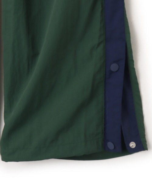 NIKE(ナイキ)の「NIKE AS W NSW PARACHUTE HR PANT / ナイキ ウィメンズ NSW パラシュート HR パンツ 【SP】(その他パンツ・レディース・グリーン/ブラック・S/M/L)」の4枚目の写真