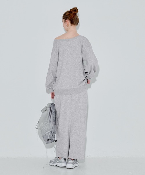 coca(coca)(コカ)の「ワンショルダービッグスウェット(スウェット・レディース・ホワイト/グレー・S/M/L)」の21枚目の写真