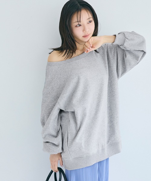 coca(coca)(コカ)の「ワンショルダービッグスウェット(スウェット・レディース・ホワイト/グレー・S/M/L)」の16枚目の写真