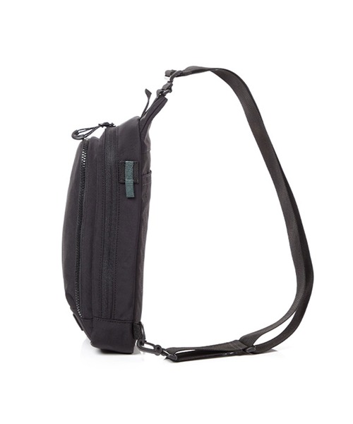 Samsonite(サムソナイト)の「サムソナイトレッド MARSTON 3 スリングバッグ(ボディバッグ/ウエストポーチ・メンズ・ブラウン/ブラック・ONE SIZE)」の4枚目の写真