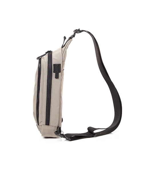 Samsonite(サムソナイト)の「サムソナイトレッド MARSTON 3 スリングバッグ(ボディバッグ/ウエストポーチ・メンズ・ブラウン/ブラック・ONE SIZE)」の13枚目の写真
