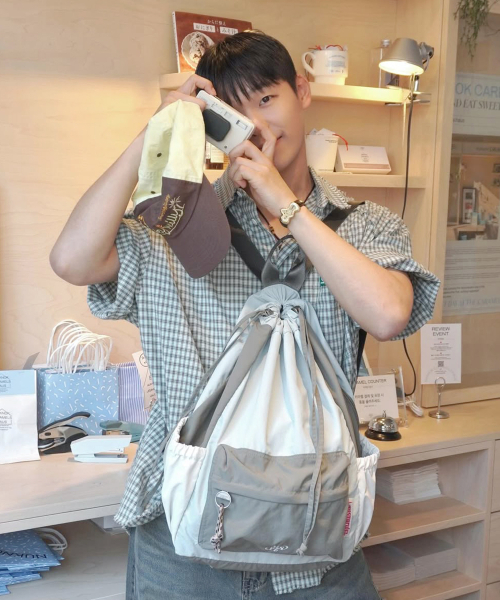 MASMARULEZ（マスマルールズ）の「[INT] Mixed Easy Draw Backpack _ Mint gray（バックパック/リュック・レディース・その他・FREE）」の3枚目の写真