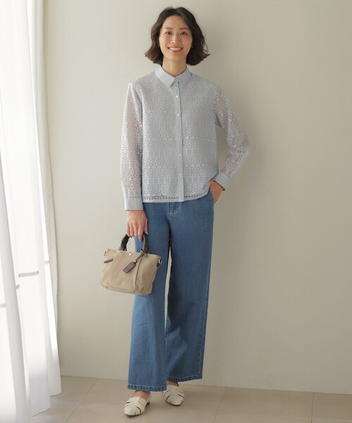 J.PRESS(ジェイプレス)の「【一枚で着映え】ジオメトリックレース ブラウス(シャツ/ブラウス・レディース・サックスブルー系/ネイビー系/ホワイト系・9/11)」の4枚目の写真
