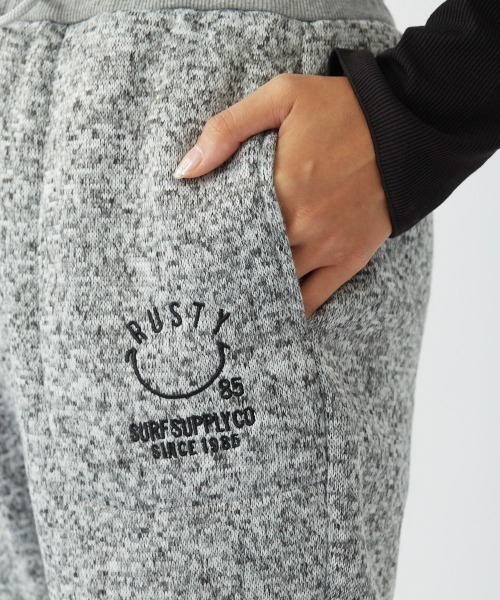 RUSTY(ラスティ)の「【RUSTY/ラスティー】レディース ニットフリースパンツ/スウェットパンツ(スウェットパンツ・レディース・ホワイト/ネイビー/チャコール・MEDIUM/LARGE)」の4枚目の写真
