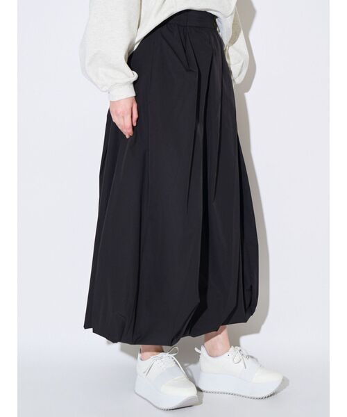 ELENDEEK（エレンディーク）の「ツイストタックバルーンスカート（スカート・レディース・ブラック/オフホワイト・02/01）」の15枚目の写真