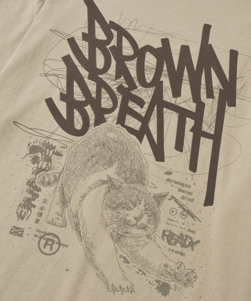 BROWNBREATH(ブラウンブレス)の「KITTY TAG TEE - BEIGE(Tシャツ/カットソー・レディース・その他・M/L/XL/2XL/S)」の4枚目の写真